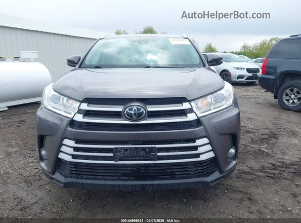 5TDJZRFH7HS435151 2017 TOYOTA LE Gray 