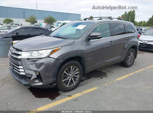 5TDJZRFH7HS473205 2017 TOYOTA LE Серый 