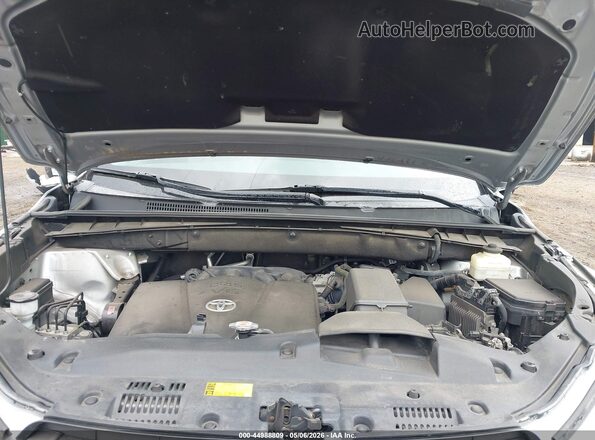 5TDJZRFH7JS485439 2018 TOYOTA LE Gray Vista trasera