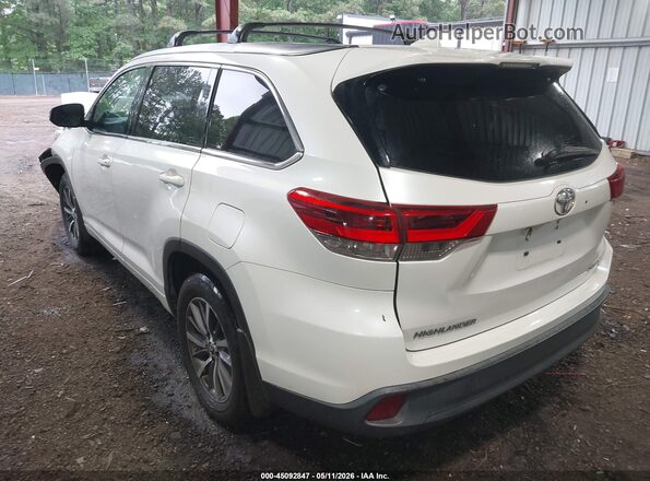 5TDJZRFH7JS889857 2018 TOYOTA LE Белый 