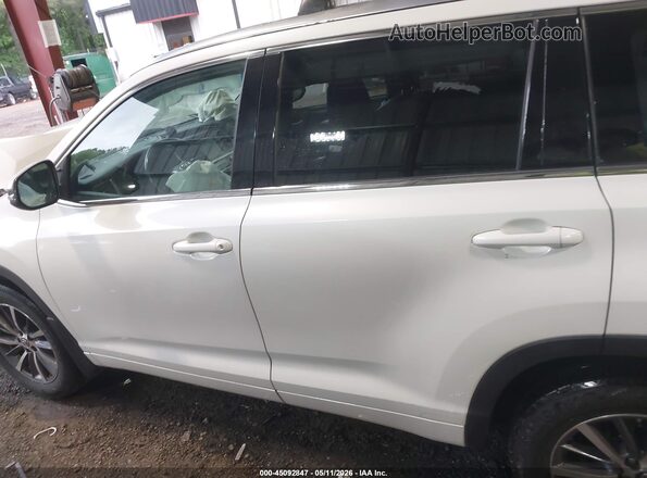 5TDJZRFH7JS889857 2018 TOYOTA LE Белый 