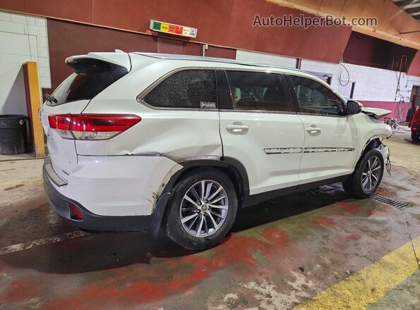 5TDJZRFH7KS572744 2019 TOYOTA HIGHLANDER White 