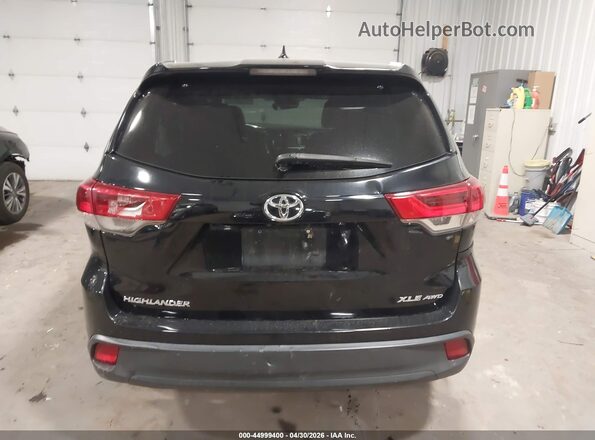5TDJZRFH8HS437927 2017 TOYOTA LE Black 