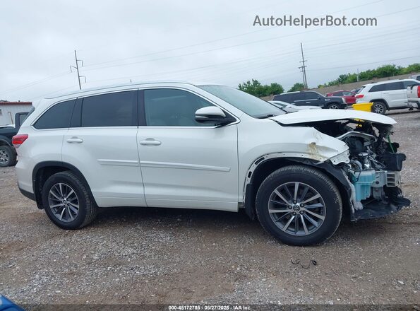 5TDJZRFH8HS448992 2017 TOYOTA HIGHLANDER White 