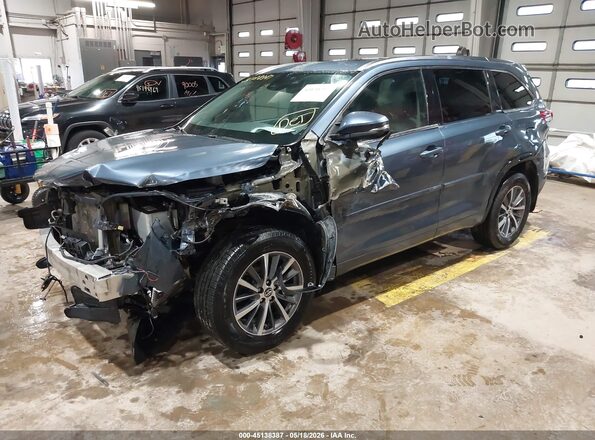 5TDJZRFHXJS900169 2018 TOYOTA HIGHLANDER Blue წინა მარცხენა ხედი სამი მეოთხედიდან