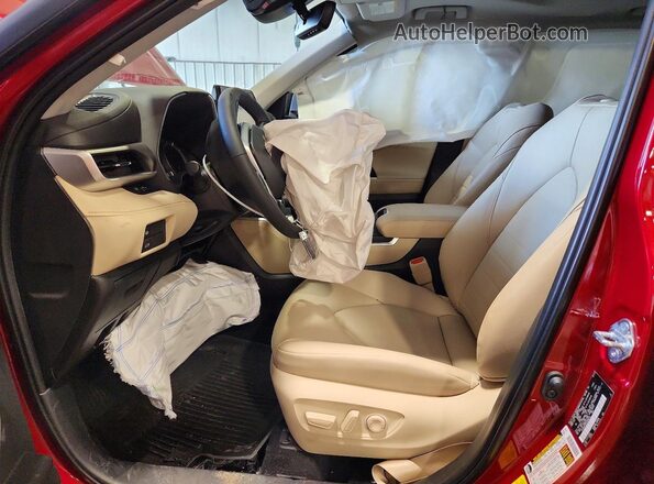5TDKBRCH0SS680619 2025 TOYOTA HIGHLANDER Red Widok wnętrza z przodu