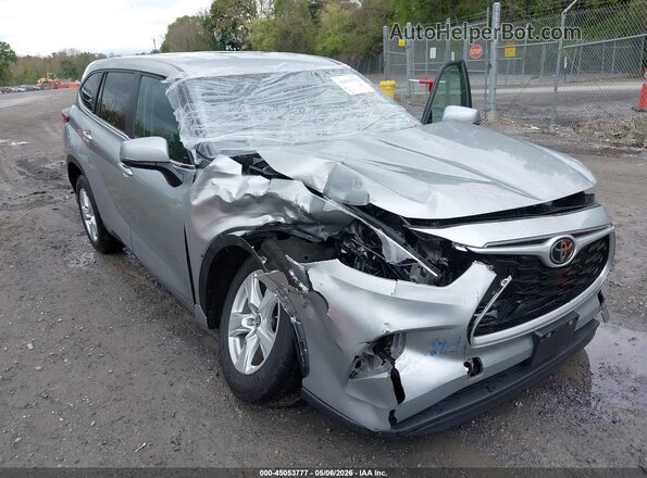 5TDKDRAH2PS026502 2023 TOYOTA LE Silver Front view