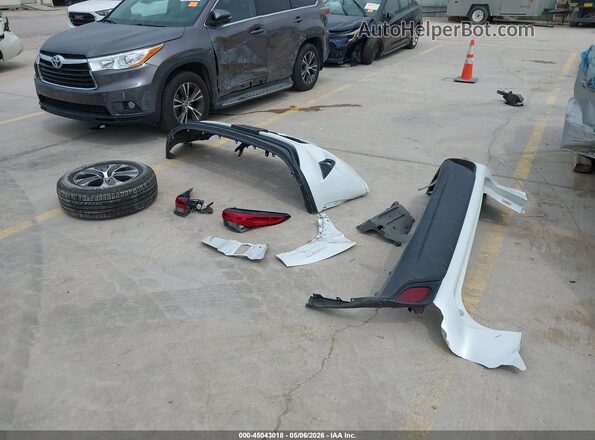 5TDKDRAH6PS000341 2023 TOYOTA LE White Вид щитка приладів