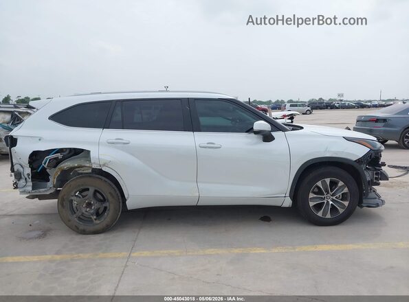 5TDKDRAH6PS000341 2023 TOYOTA LE White Панорамний вид салону 360°