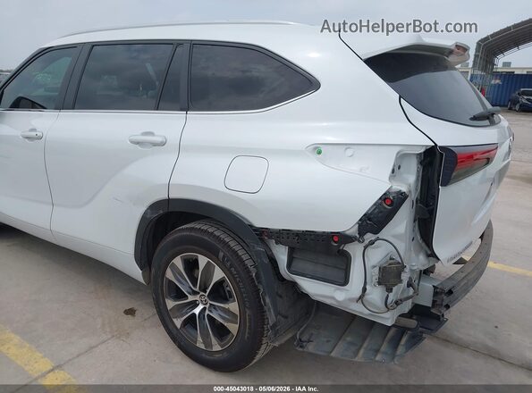 5TDKDRAH6PS000341 2023 TOYOTA LE White 