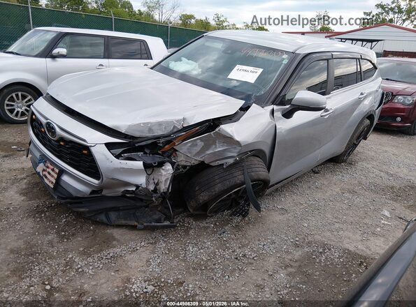 5TDKDRAH9PS524700 2023 TOYOTA LE Silver Front left