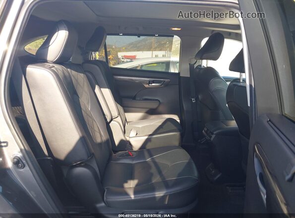 5TDKDRAHXPS043273 2023 TOYOTA HIGHLANDER Gray Vista de la etiqueta del VIN