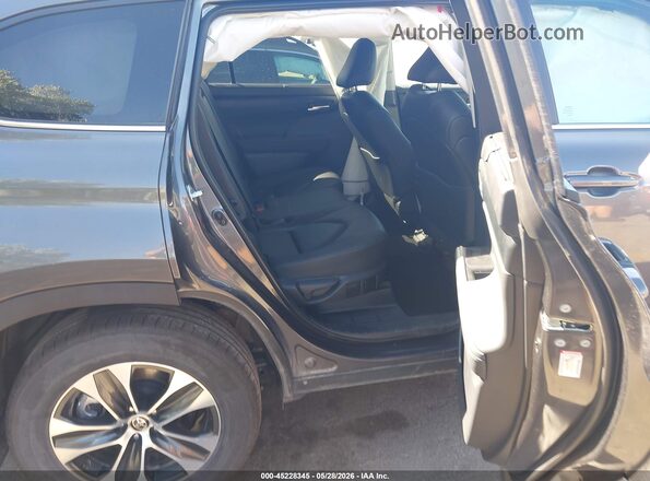 5TDKDRBH1SS588656 2025 TOYOTA HIGHLANDER Gray VIN կոդի պիտակի տեսք