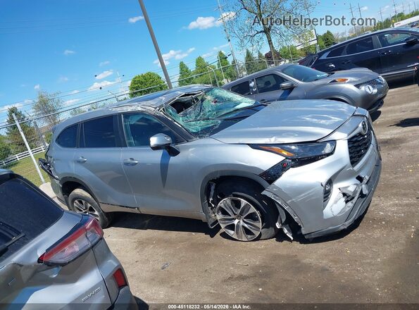 5TDKDRBH7PS026882 2023 TOYOTA HIGHLANDER Silver უკანა სალონის ხედი