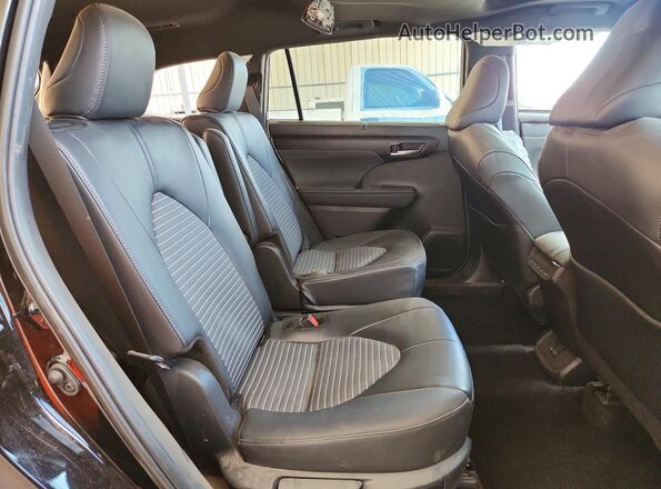 5TDKDRBH8SS589366 2025 TOYOTA HIGHLANDER Black უკანა სალონის ხედი