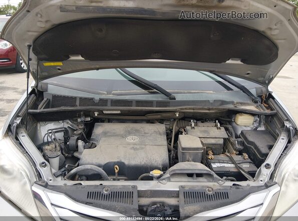 5TDKK3DC4GS717887 2016 TOYOTA SIENNA Gray უკანა ხედი