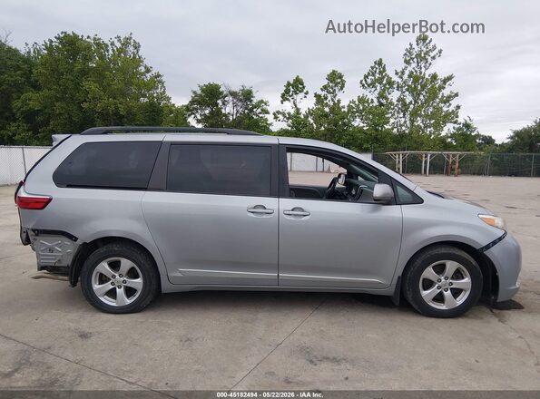 5TDKK3DC4GS717887 2016 TOYOTA SIENNA Gray უკანა სალონის ხედი