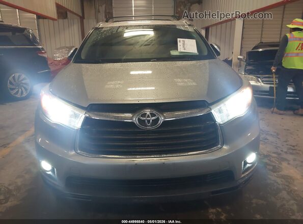 5TDKKRFH6GS140372 2016 TOYOTA LE Gray Instrument cluster view