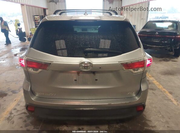 5TDKKRFH6GS140372 2016 TOYOTA LE Gray 