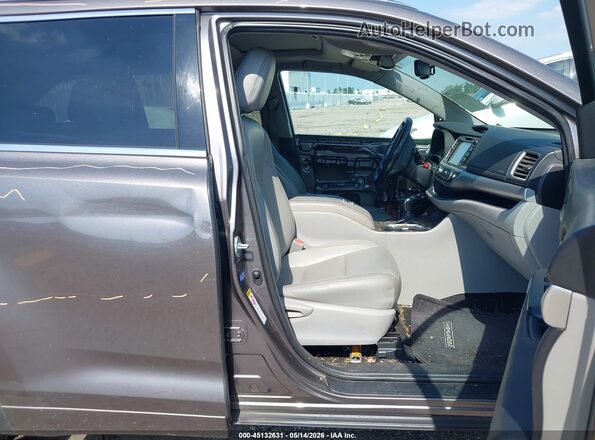 5TDKKRFH6GS155759 2016 TOYOTA HIGHLANDER Gray Вид салону спереду