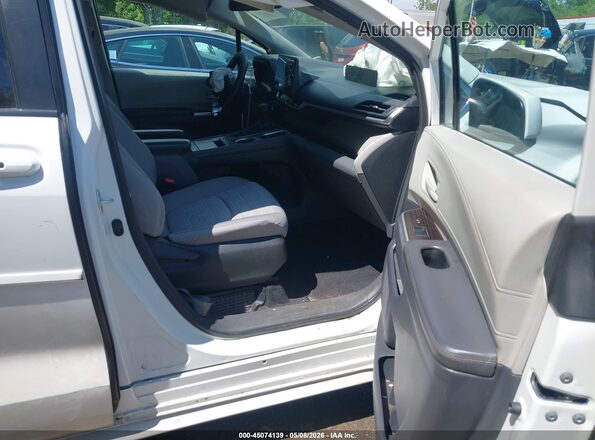 5TDKRKECXPS149083 2023 TOYOTA LE White Vista interior delantera