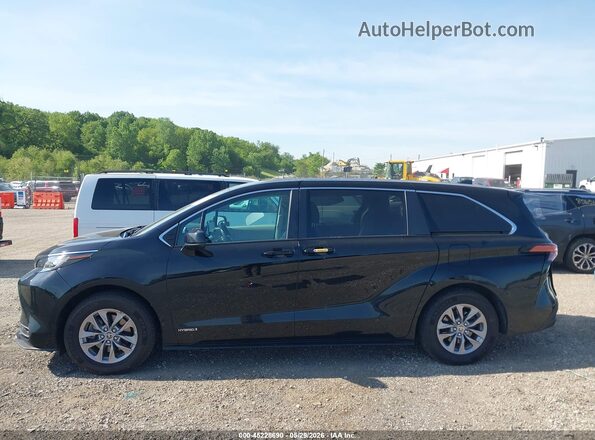 5TDKSKFC2MS026389 2021 TOYOTA SIENNA Black 