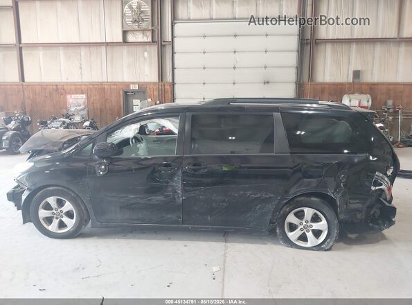5TDKZ3DC1JS944456 2018 TOYOTA SIENNA Black Սալոնի հետևի տեսք