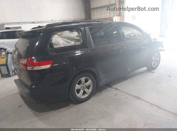 5TDKZ3DC1JS944456 2018 TOYOTA SIENNA Black Հետևի աջ
