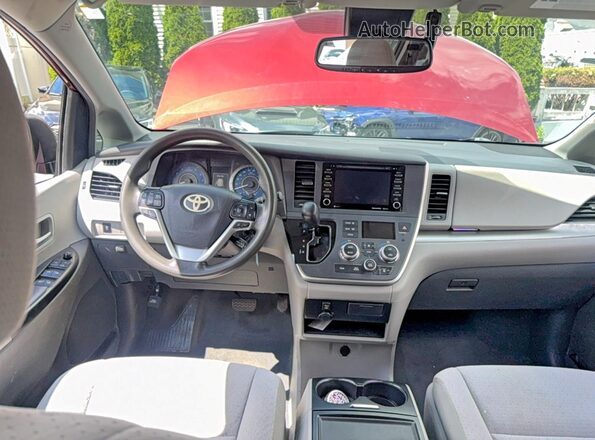 5TDKZ3DC1LS043252 2020 TOYOTA SIENNA Burgundy Вид щитка приладів