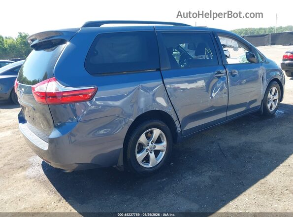 5TDKZ3DC2HS890918 2017 TOYOTA SIENNA Light Blue Tył prawy