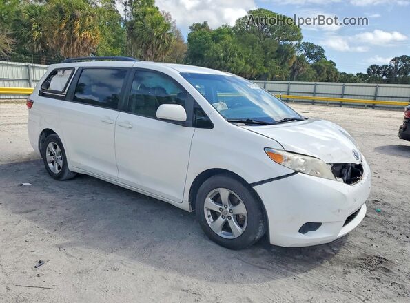 5TDKZ3DC3HS786227 2017 TOYOTA SIENNA White Delantero derecho