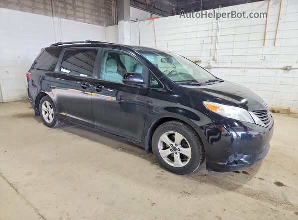 5TDKZ3DC4HS859850 2017 TOYOTA SIENNA Black 