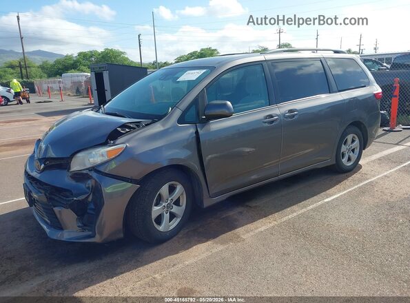 5TDKZ3DC4JS901875 2018 TOYOTA SIENNA Серый Передняя левая четверть