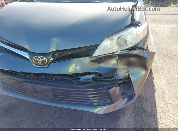5TDKZ3DC4JS901875 2018 TOYOTA SIENNA Серый Вид спереди