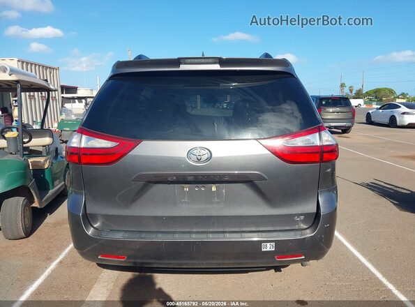 5TDKZ3DC4JS901875 2018 TOYOTA SIENNA Серый 