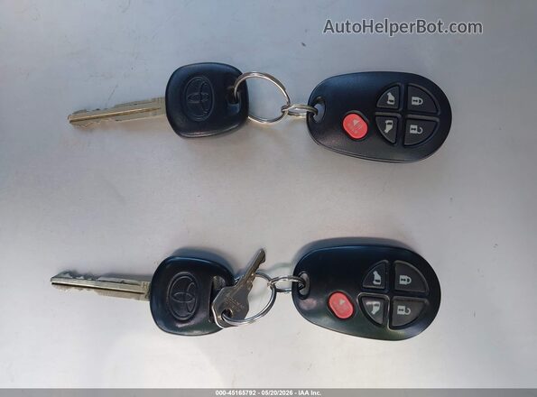 5TDKZ3DC4JS901875 2018 TOYOTA SIENNA Серый Вид панели приборов