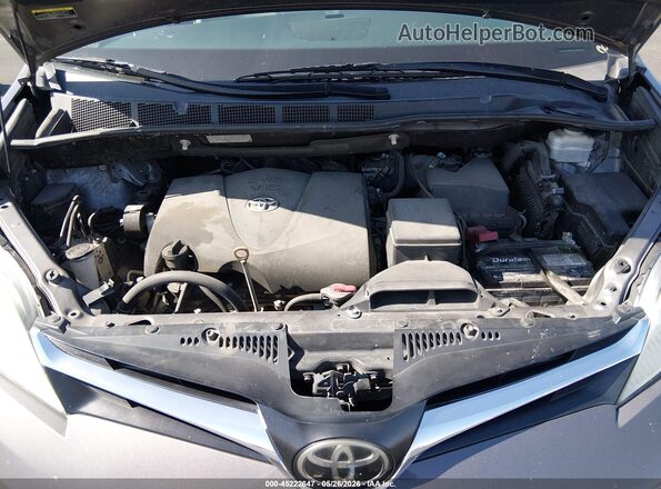 5TDKZ3DC4KS996570 2019 TOYOTA SIENNA Серый Вид сзади