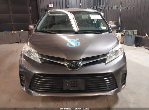 5TDKZ3DC4LS087102 2020 TOYOTA SIENNA Gray Rear interior view