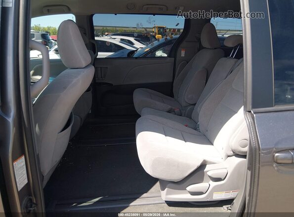 5TDKZ3DC7HS887013 2017 TOYOTA SIENNA Tan Vista de la etiqueta del VIN