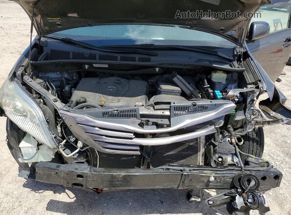 5TDKZ3DC9HS847340 2017 TOYOTA SIENNA Серый 