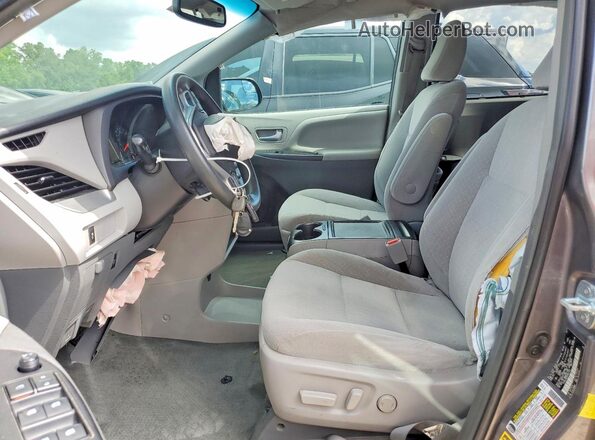 5TDKZ3DC9HS847340 2017 TOYOTA SIENNA Серый 