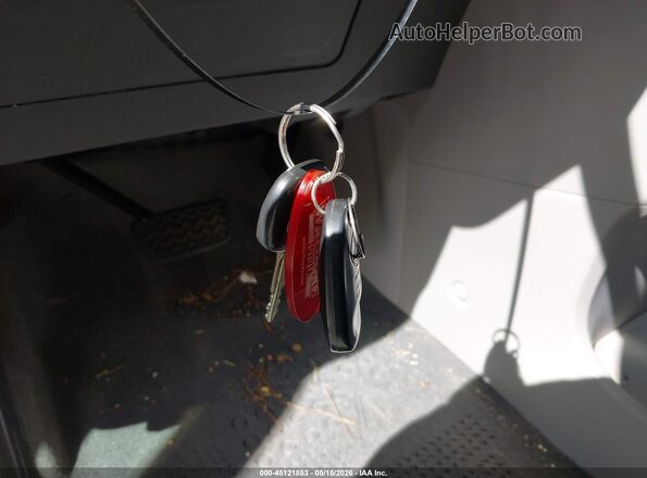 5TDKZ3DC9JS939750 2018 TOYOTA SIENNA White Вид панелі приладів