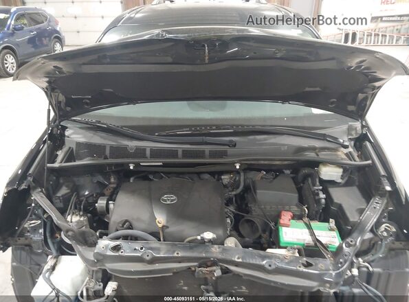 5TDKZ3DCXJS933018 2018 TOYOTA SIENNA Black Rear view