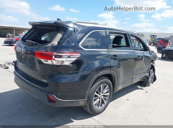5TDKZRFH0JS535425 2018 TOYOTA HIGHLANDER Black Задня права чверть
