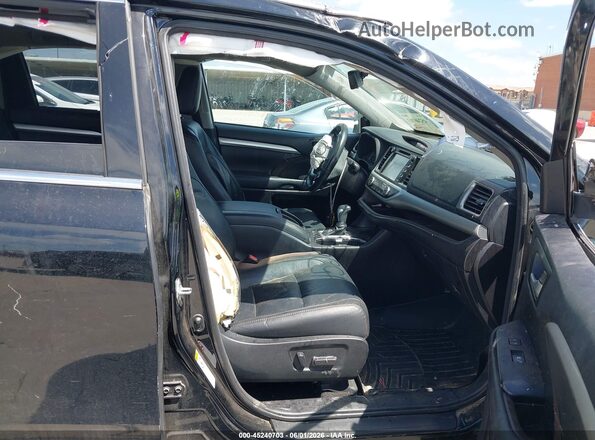 5TDKZRFH0JS535425 2018 TOYOTA HIGHLANDER Black Вид салону спереду