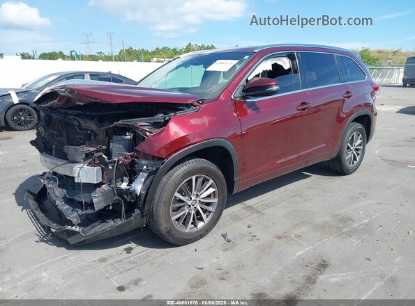 5TDKZRFH1HS232325 2017 TOYOTA LE Burgundy 
