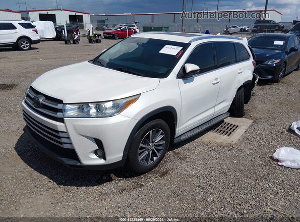 5TDKZRFH2JS545079 2018 TOYOTA HIGHLANDER Белый Передняя левая четверть