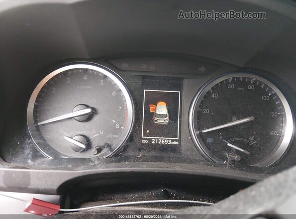5TDKZRFH5JS542340 2018 TOYOTA HIGHLANDER Silver Widok tylnych siedzeń