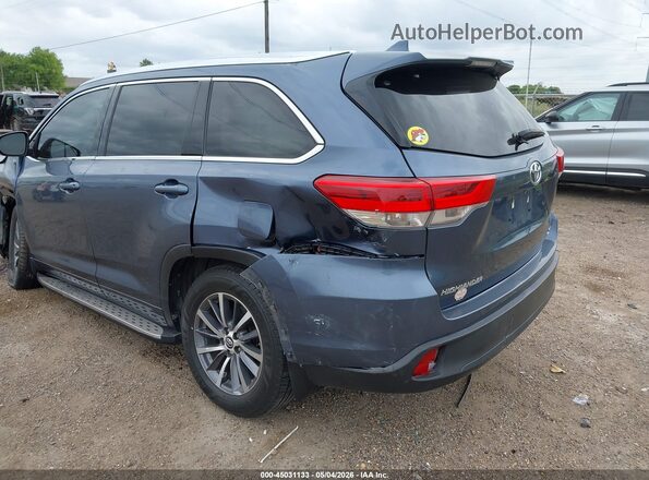 5TDKZRFH8JS281012 2018 TOYOTA LE Blue Front view