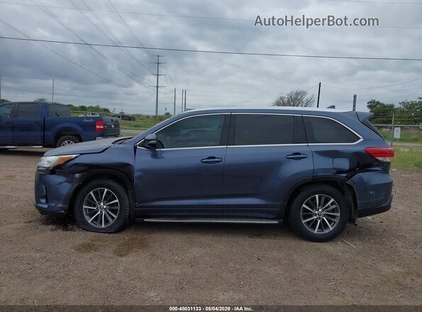 5TDKZRFH8JS281012 2018 TOYOTA LE Blue 